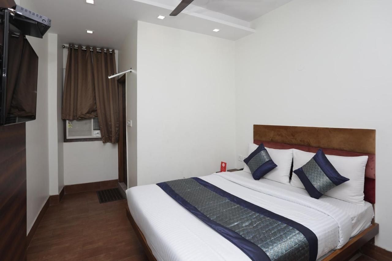 Hotel O Sun Palace Delhi Kültér fotó