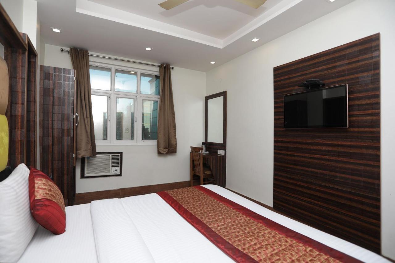 Hotel O Sun Palace Delhi Kültér fotó