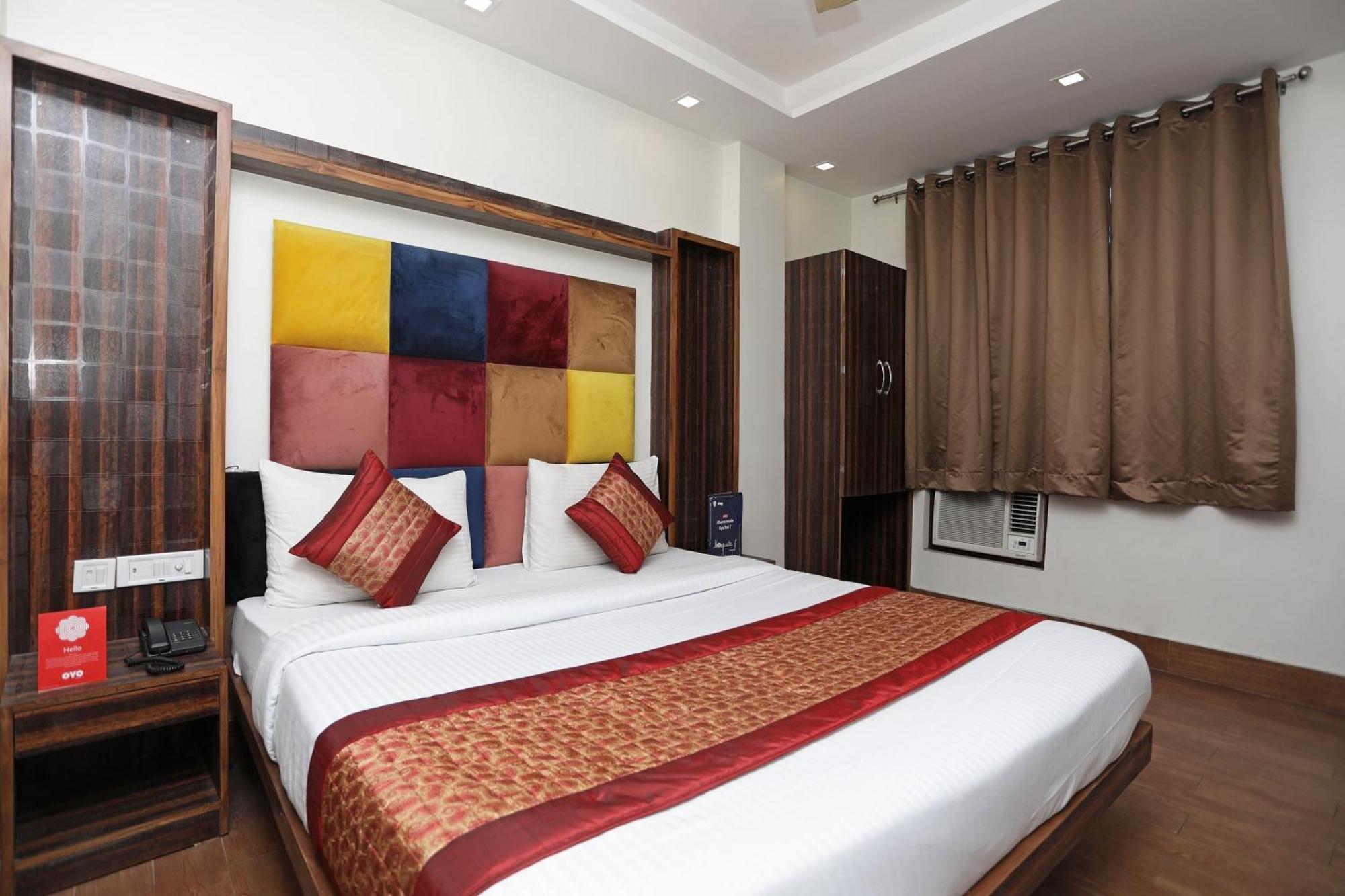 Hotel O Sun Palace Delhi Kültér fotó