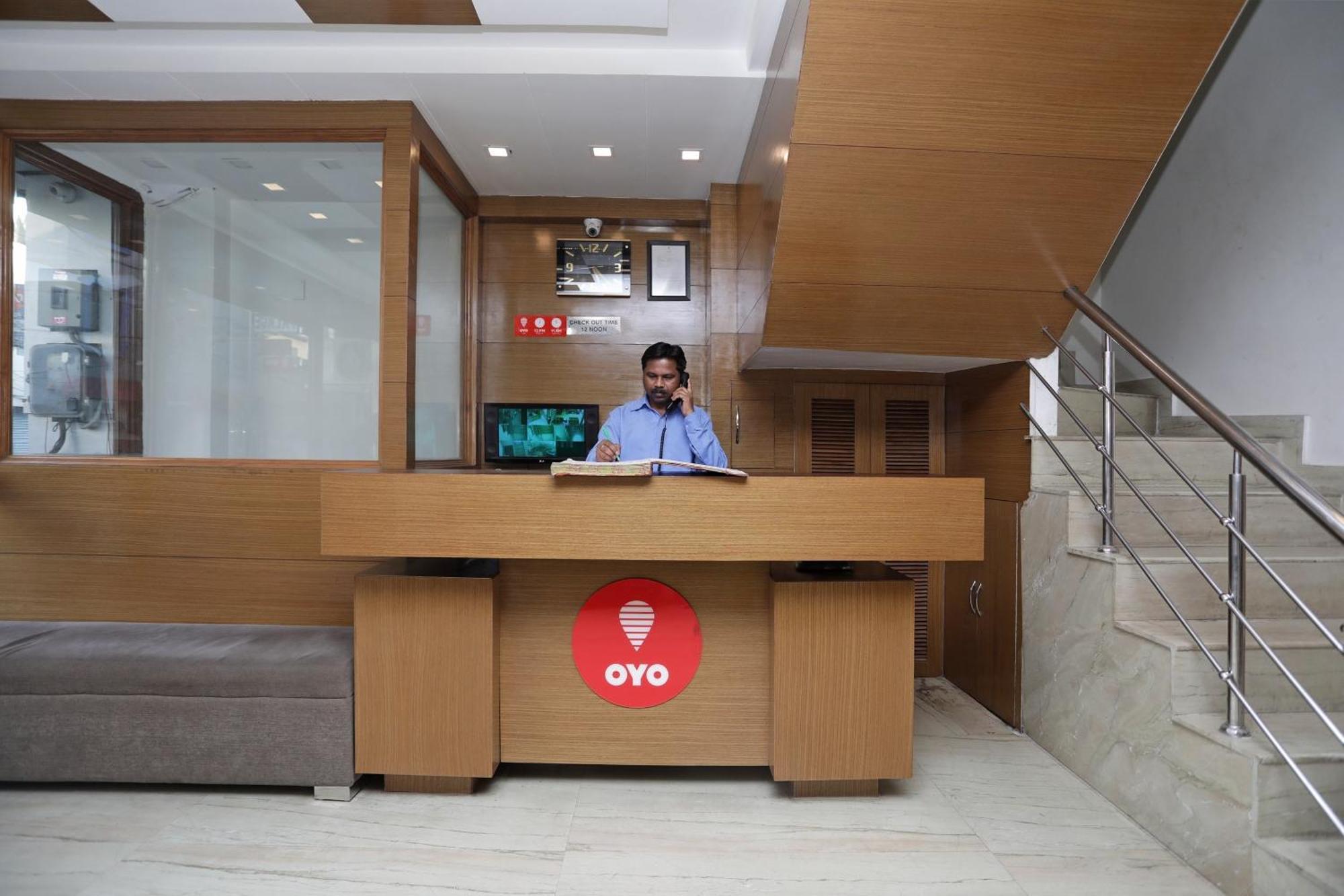 Hotel O Sun Palace Delhi Kültér fotó