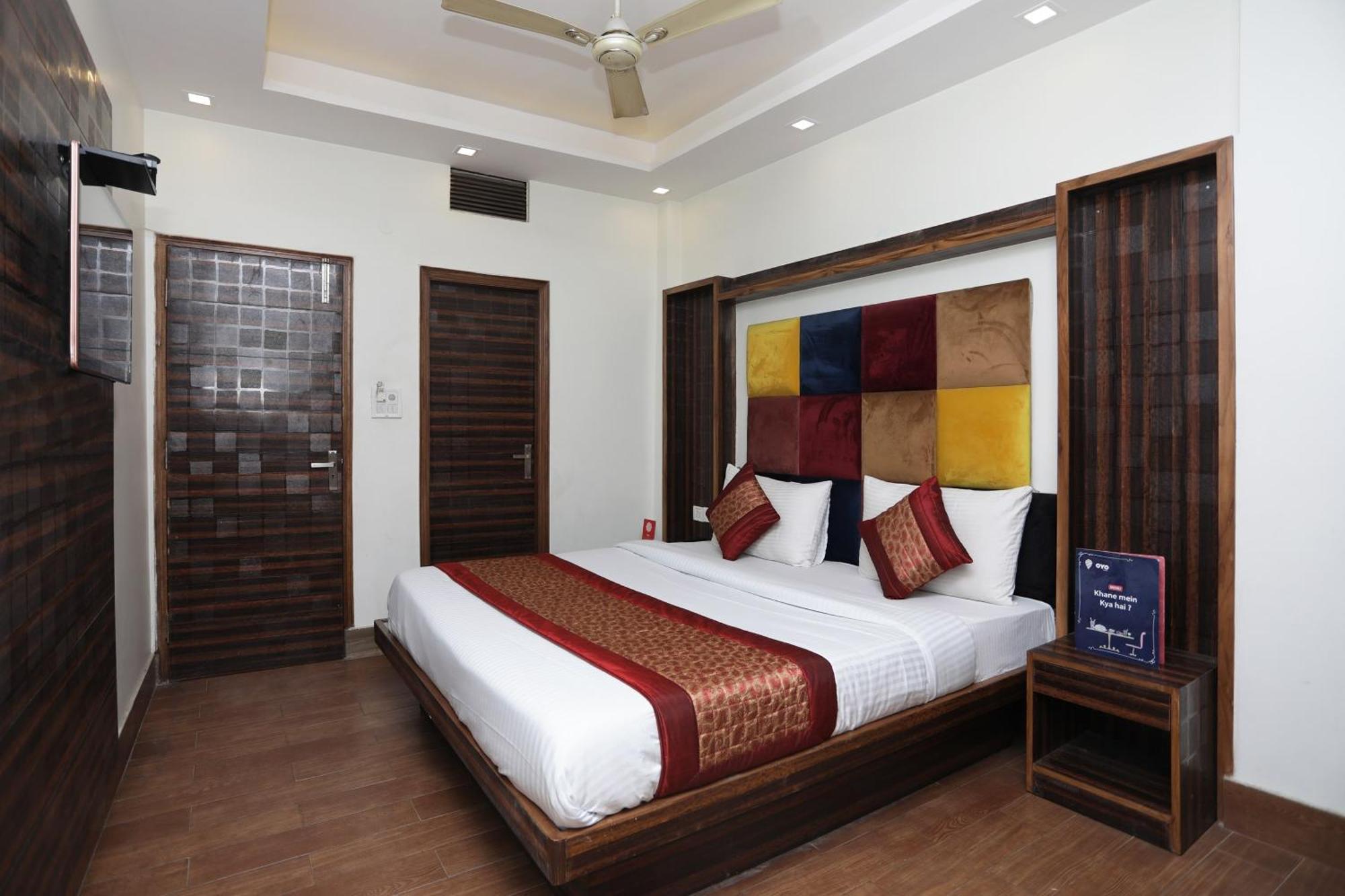 Hotel O Sun Palace Delhi Kültér fotó